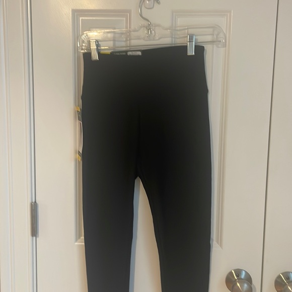 Orvis Pants - New black leggings-size small.